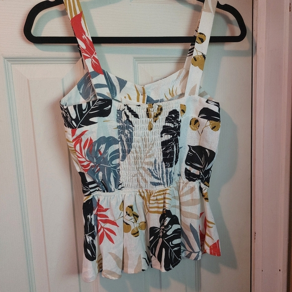 Linen blend summer vibes peplum tank - Picture 2 of 4